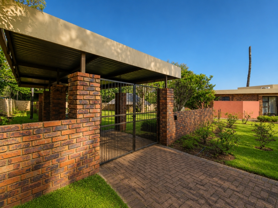 4 Bedroom Property for Sale in Three Rivers East Gauteng