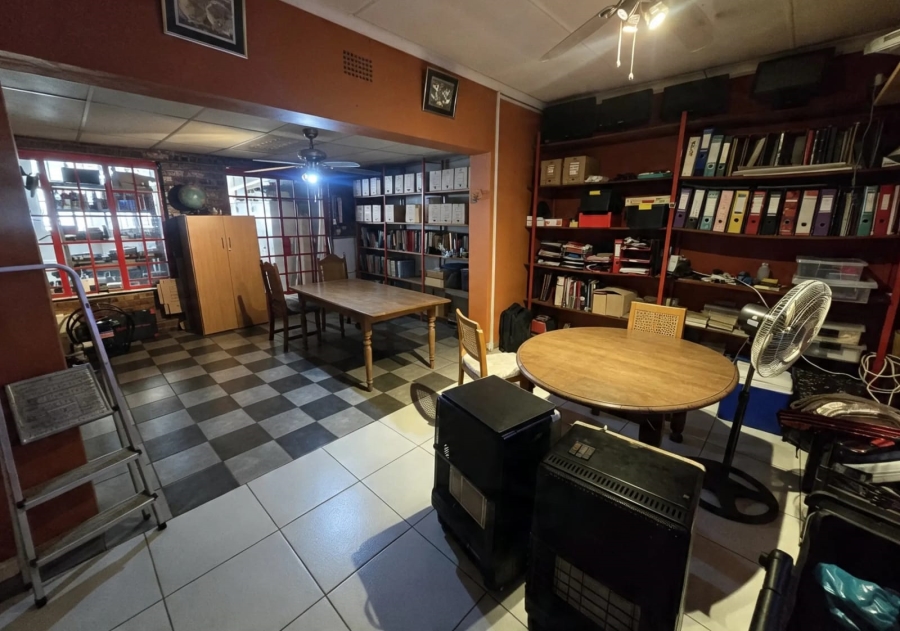 Commercial Property for Sale in Buyscelia Gauteng