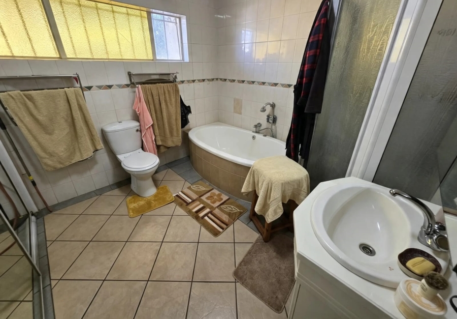 Commercial Property for Sale in Buyscelia Gauteng