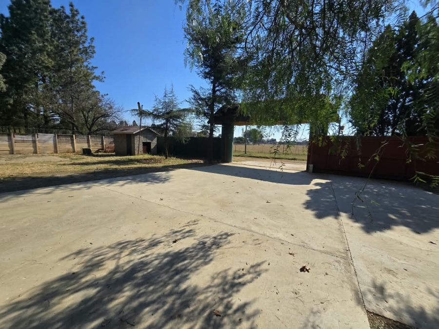 Commercial Property for Sale in Buyscelia Gauteng