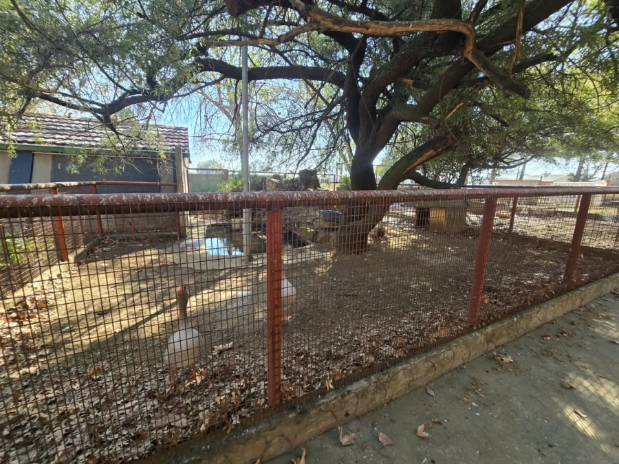 Commercial Property for Sale in Buyscelia Gauteng