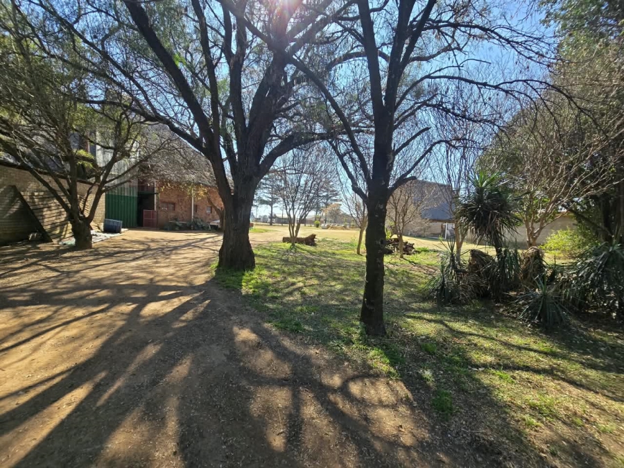 Commercial Property for Sale in Buyscelia Gauteng