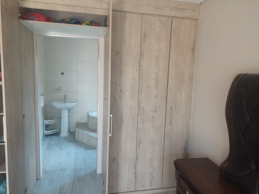 4 Bedroom Property for Sale in Waldrift Gauteng