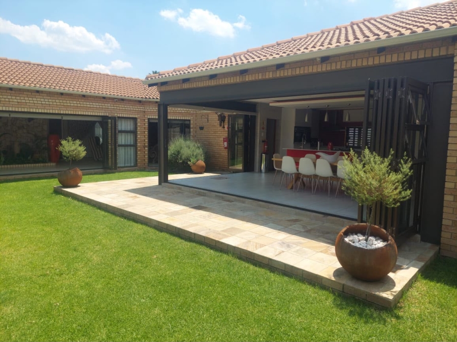 4 Bedroom Property for Sale in Waldrift Gauteng