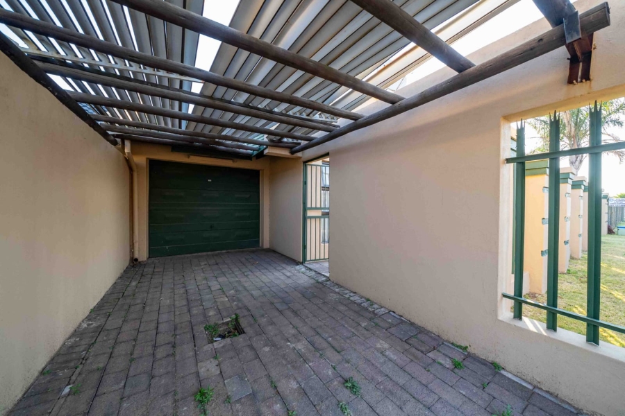 2 Bedroom Property for Sale in Huntingdon Gauteng