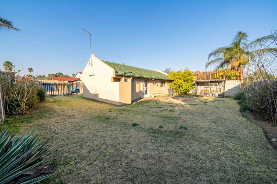2 Bedroom Property for Sale in Huntingdon Gauteng
