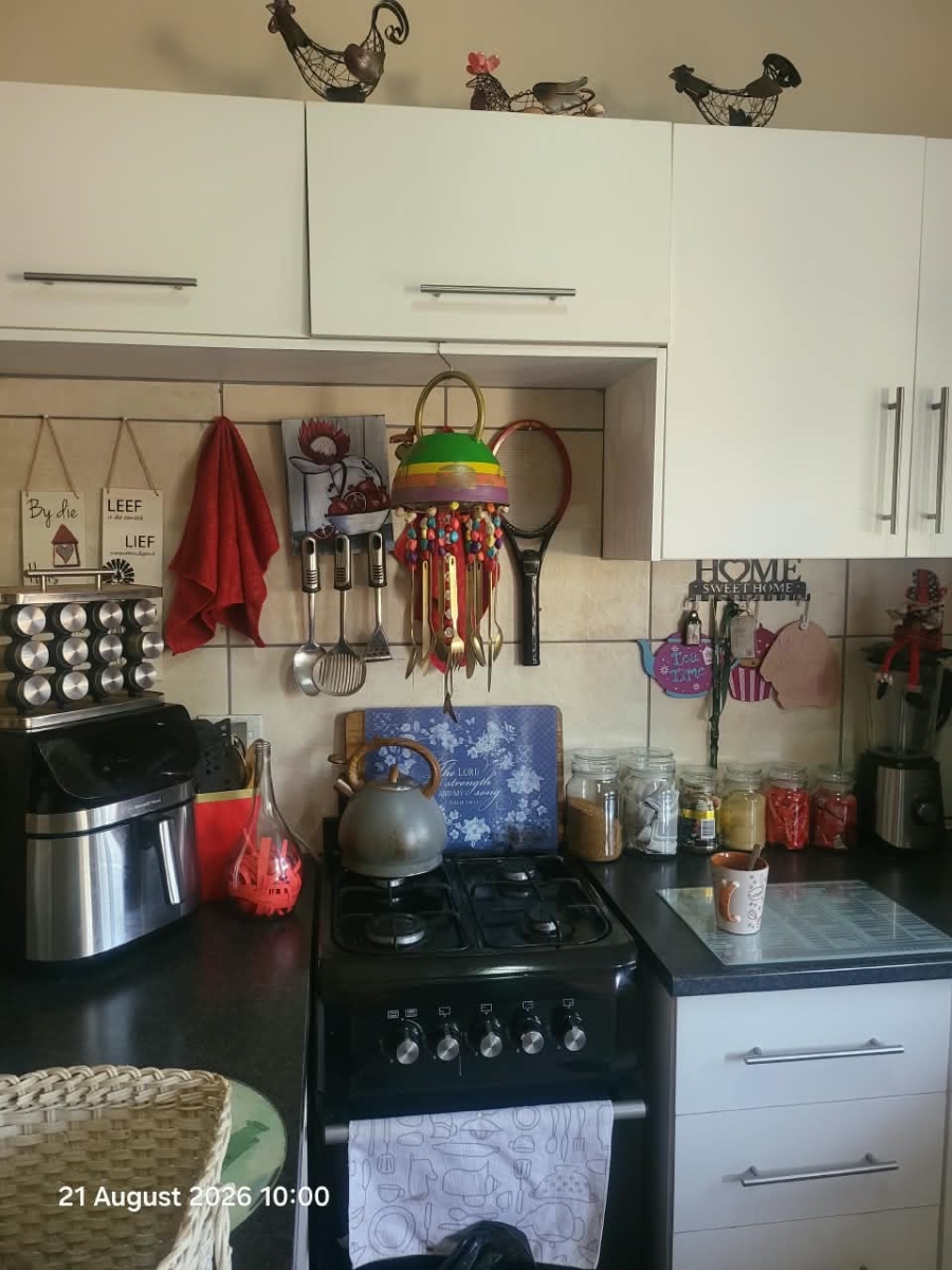 1 Bedroom Property for Sale in Selection Park Gauteng