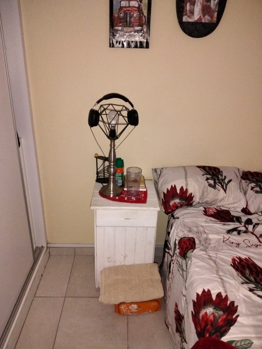1 Bedroom Property for Sale in Selection Park Gauteng