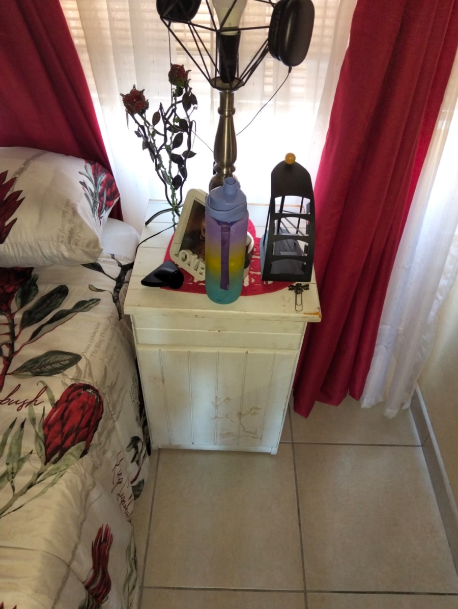 1 Bedroom Property for Sale in Selection Park Gauteng