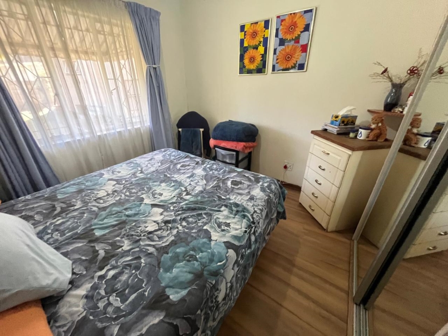 3 Bedroom Property for Sale in Brackendowns Gauteng