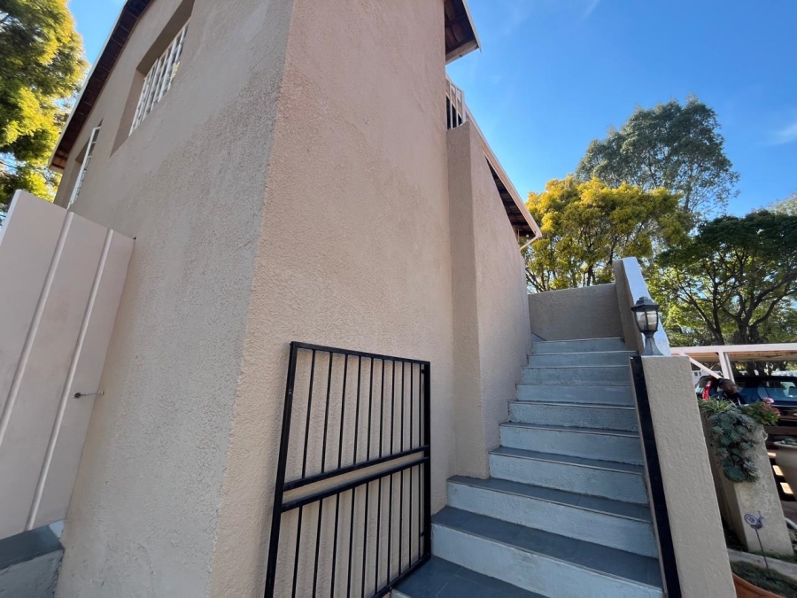 3 Bedroom Property for Sale in Brackendowns Gauteng