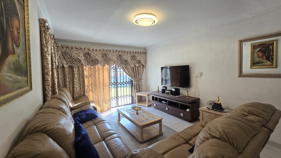 4 Bedroom Property for Sale in Albertsdal Gauteng