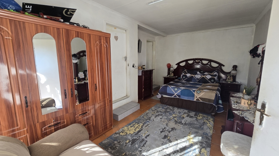 4 Bedroom Property for Sale in Albertsdal Gauteng