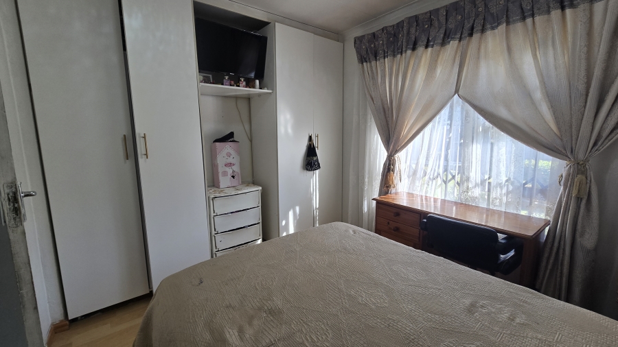 4 Bedroom Property for Sale in Albertsdal Gauteng