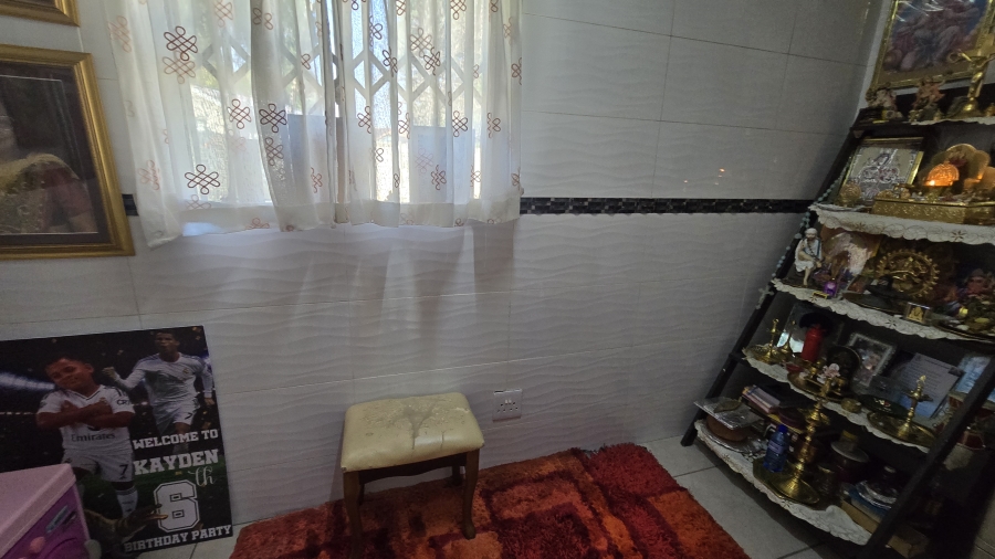4 Bedroom Property for Sale in Albertsdal Gauteng