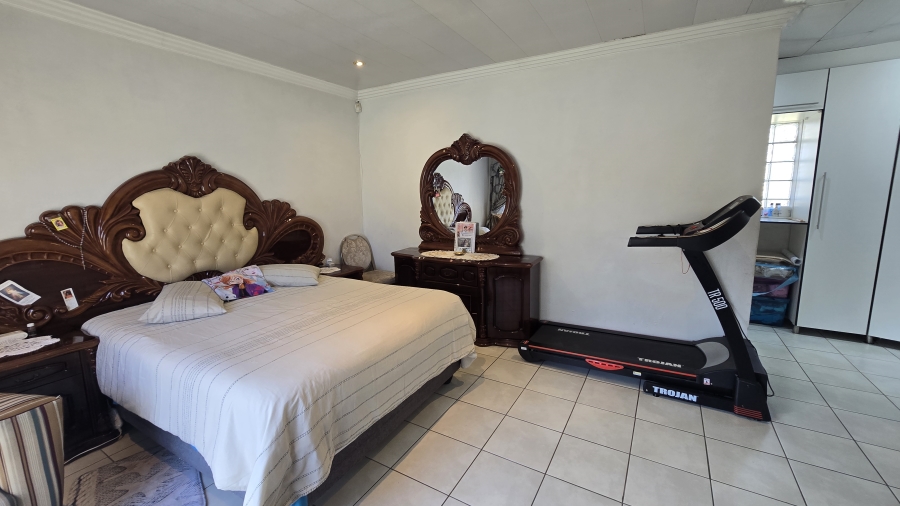 4 Bedroom Property for Sale in Albertsdal Gauteng