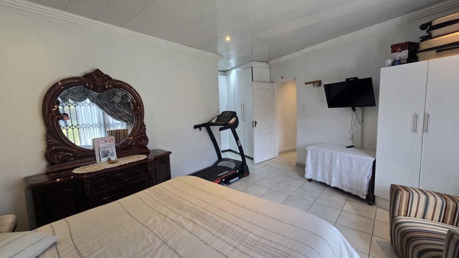 4 Bedroom Property for Sale in Albertsdal Gauteng