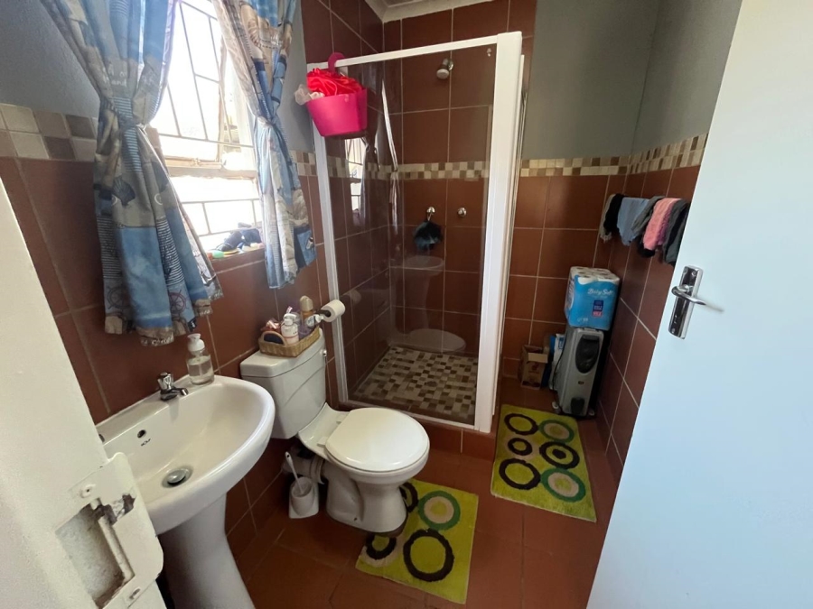 3 Bedroom Property for Sale in Albertsdal Gauteng