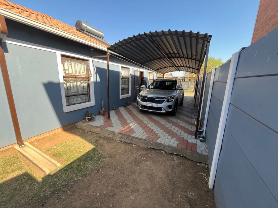 3 Bedroom Property for Sale in Albertsdal Gauteng