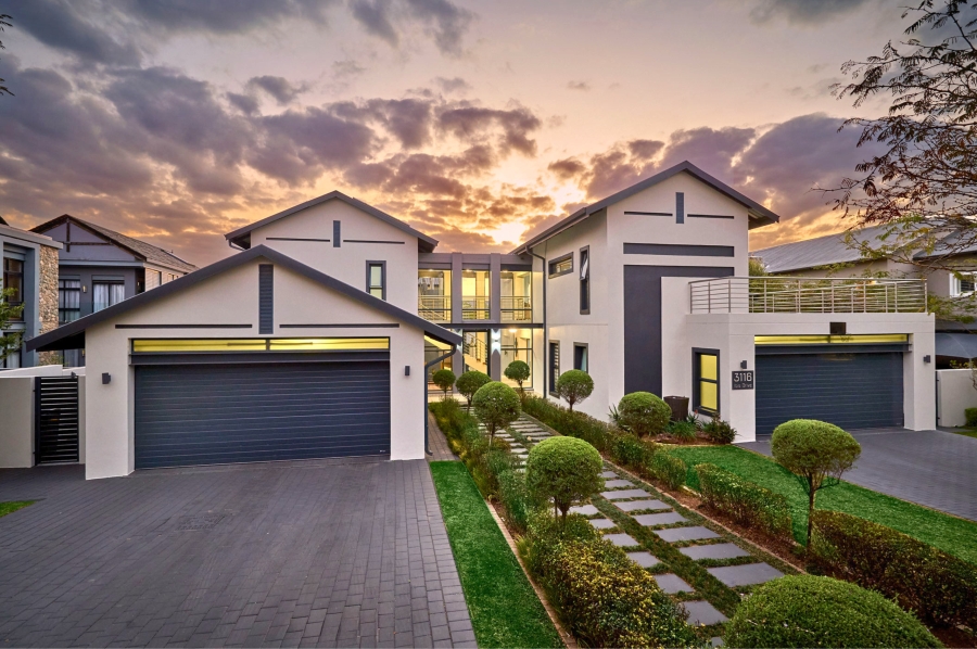5 Bedroom Property for Sale in Waterfall Country Estate Gauteng