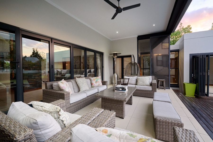 5 Bedroom Property for Sale in Waterfall Country Estate Gauteng
