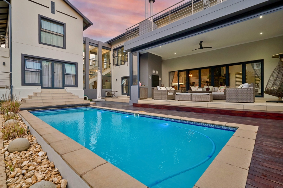 5 Bedroom Property for Sale in Waterfall Country Estate Gauteng