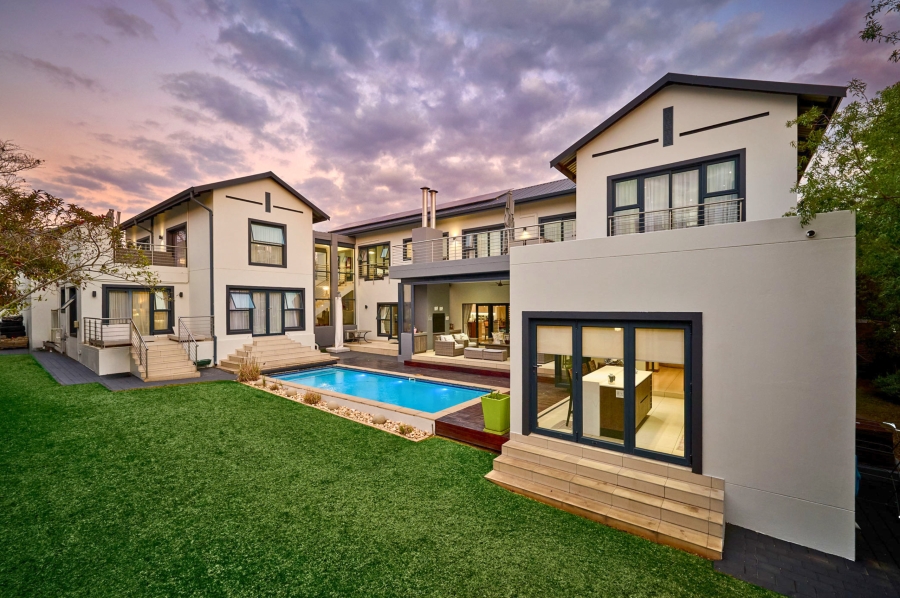 5 Bedroom Property for Sale in Waterfall Country Estate Gauteng