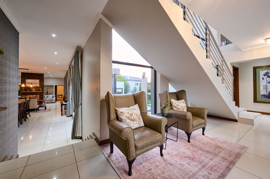 5 Bedroom Property for Sale in Waterfall Country Estate Gauteng