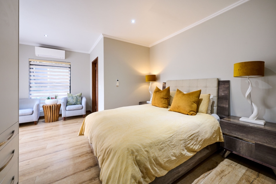 5 Bedroom Property for Sale in Waterfall Country Estate Gauteng