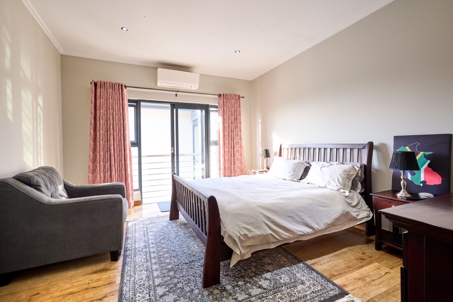 5 Bedroom Property for Sale in Waterfall Country Estate Gauteng