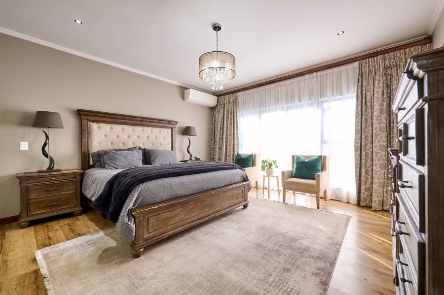 5 Bedroom Property for Sale in Waterfall Country Estate Gauteng