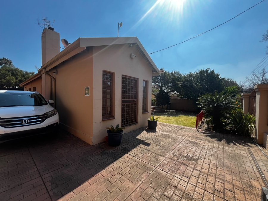 4 Bedroom Property for Sale in Gezina Gauteng