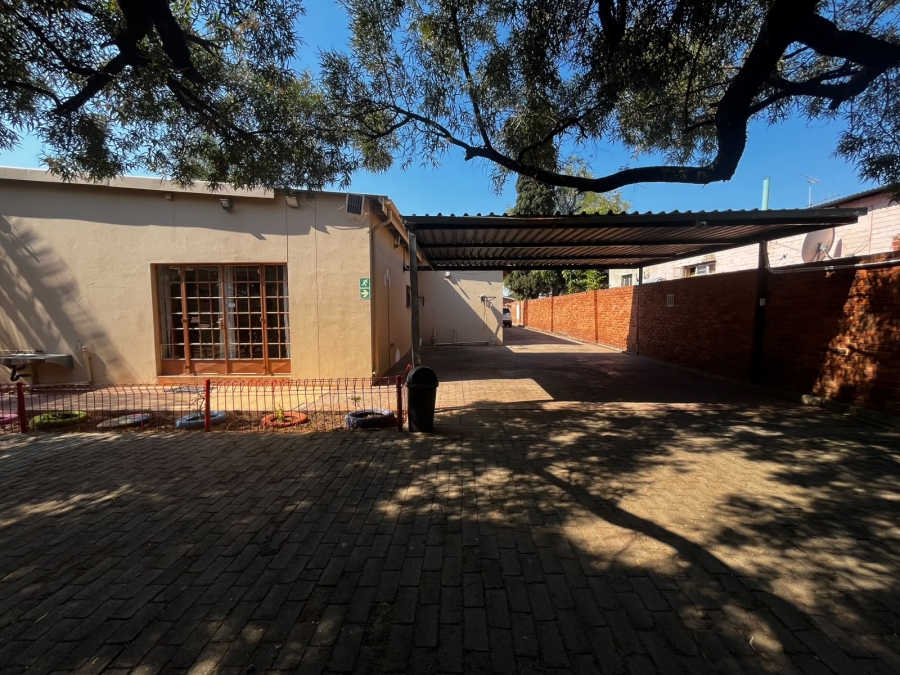 4 Bedroom Property for Sale in Gezina Gauteng