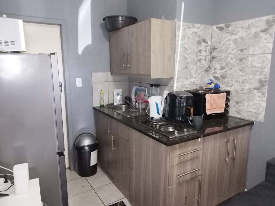 5 Bedroom Property for Sale in Birchleigh Gauteng