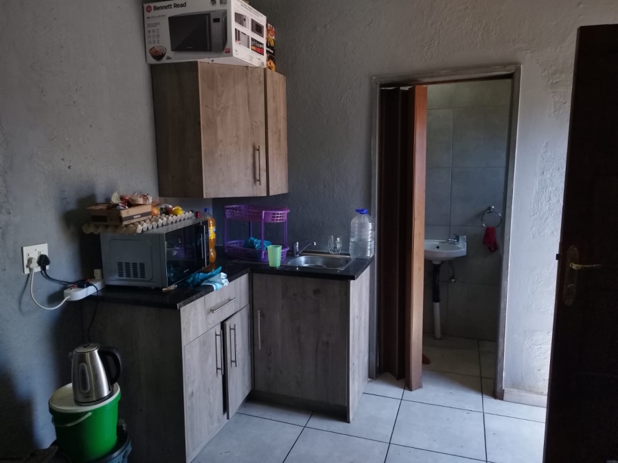 5 Bedroom Property for Sale in Birchleigh Gauteng