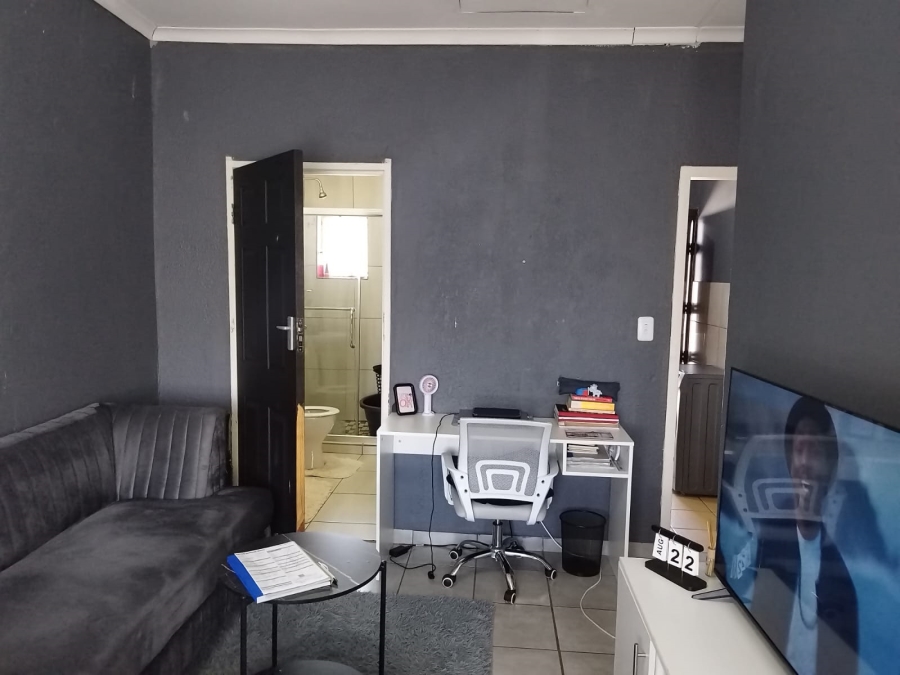 5 Bedroom Property for Sale in Birchleigh Gauteng