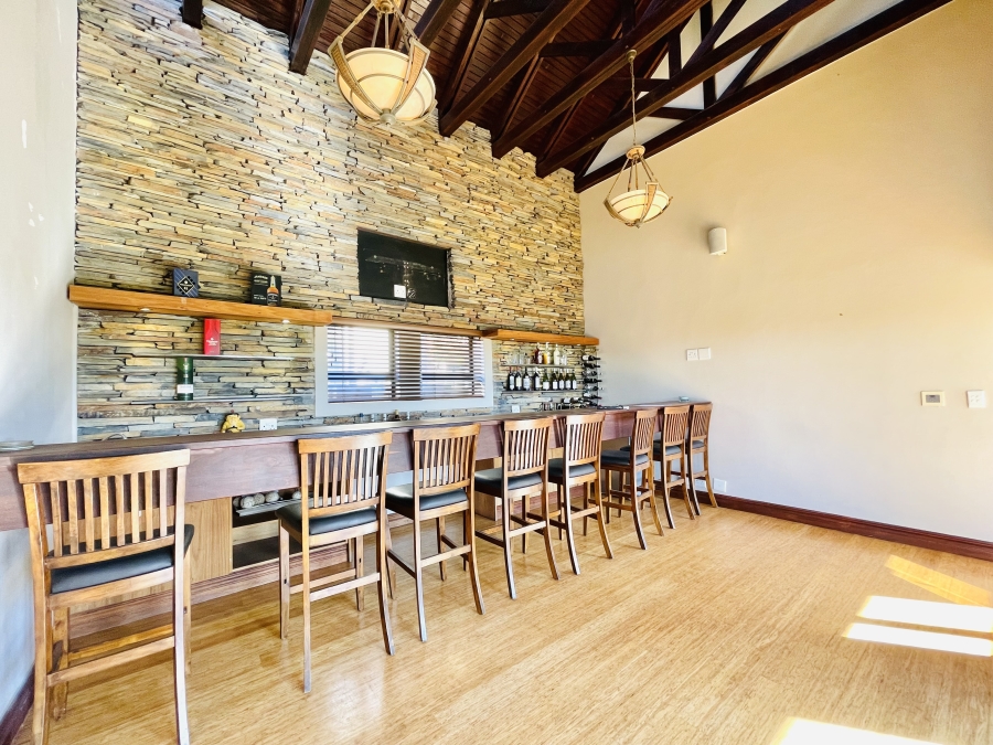 5 Bedroom Property for Sale in Serengeti Lifestyle Estate Gauteng