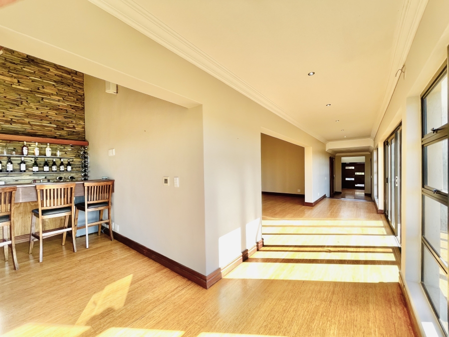 5 Bedroom Property for Sale in Serengeti Lifestyle Estate Gauteng