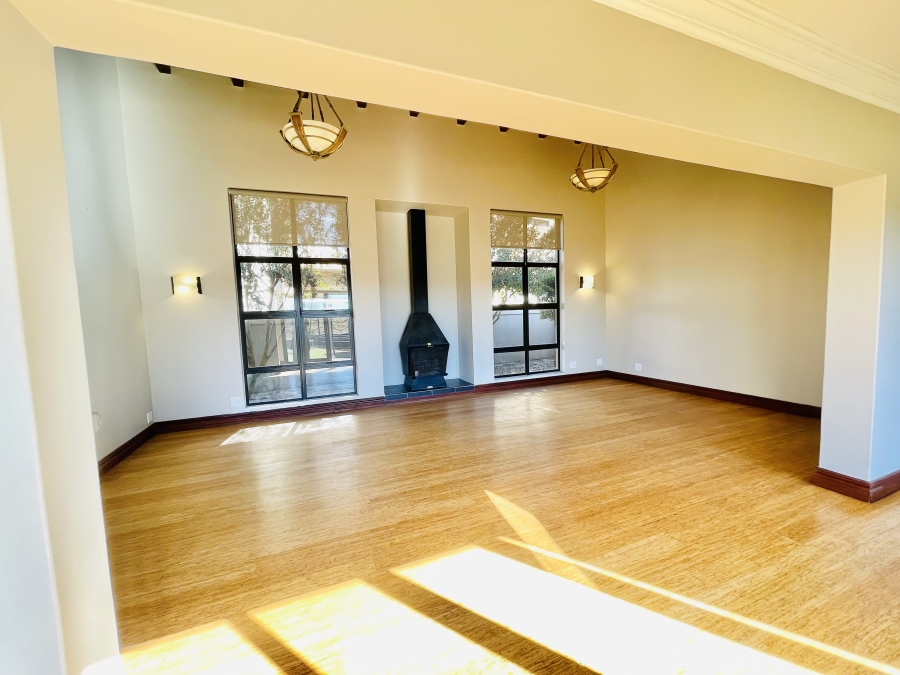 5 Bedroom Property for Sale in Serengeti Lifestyle Estate Gauteng