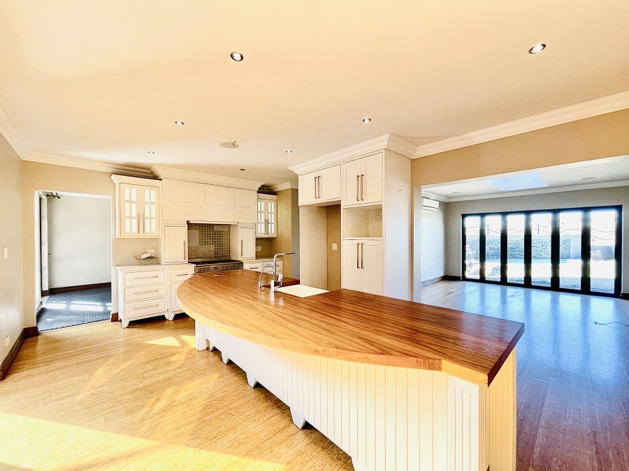 5 Bedroom Property for Sale in Serengeti Lifestyle Estate Gauteng