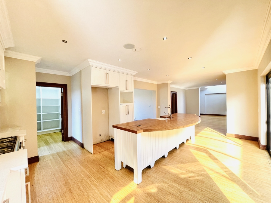 5 Bedroom Property for Sale in Serengeti Lifestyle Estate Gauteng