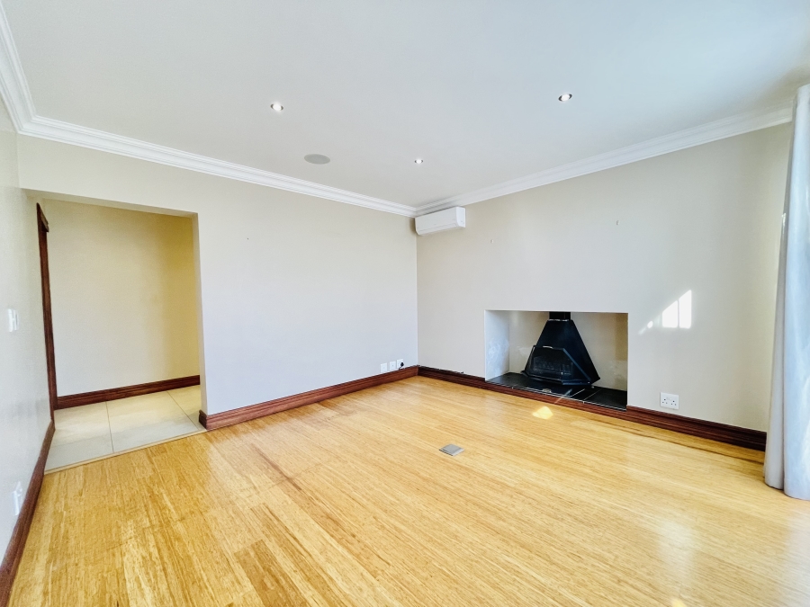 5 Bedroom Property for Sale in Serengeti Lifestyle Estate Gauteng