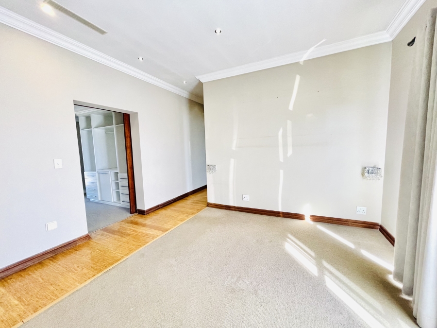 5 Bedroom Property for Sale in Serengeti Lifestyle Estate Gauteng