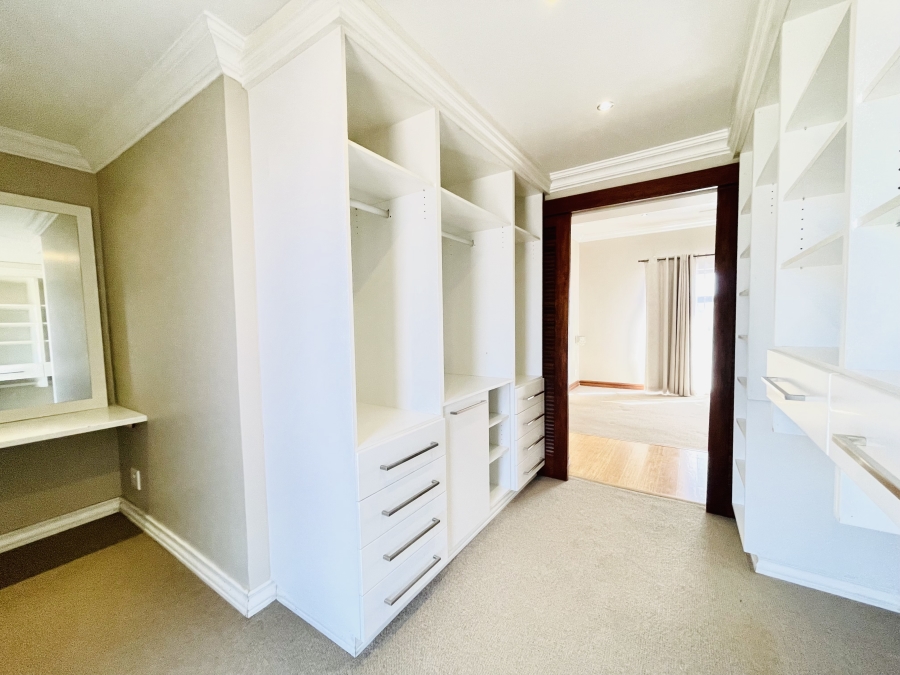 5 Bedroom Property for Sale in Serengeti Lifestyle Estate Gauteng
