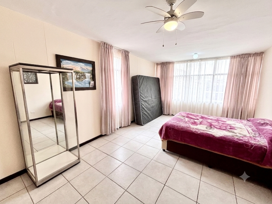 1 Bedroom Property for Sale in Sunnyside Gauteng