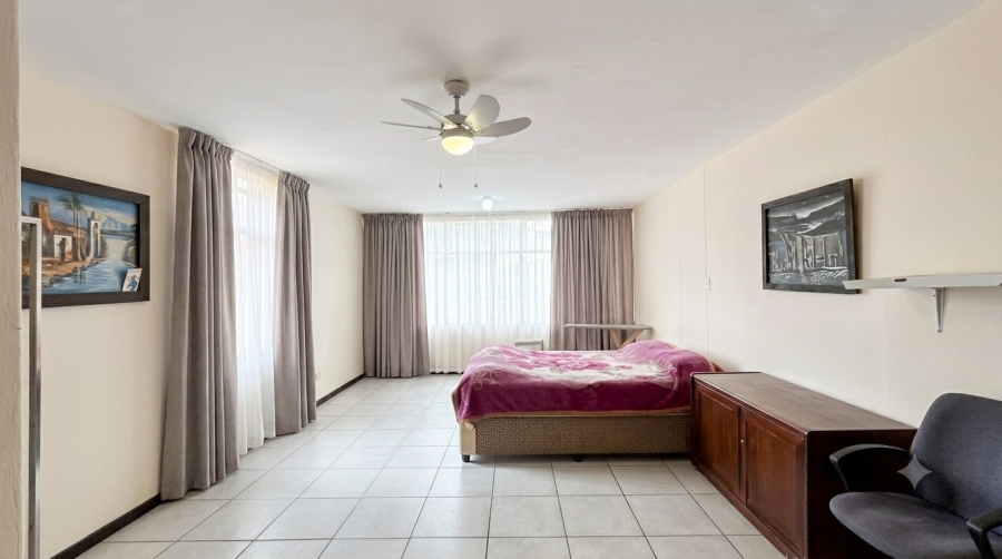 1 Bedroom Property for Sale in Sunnyside Gauteng