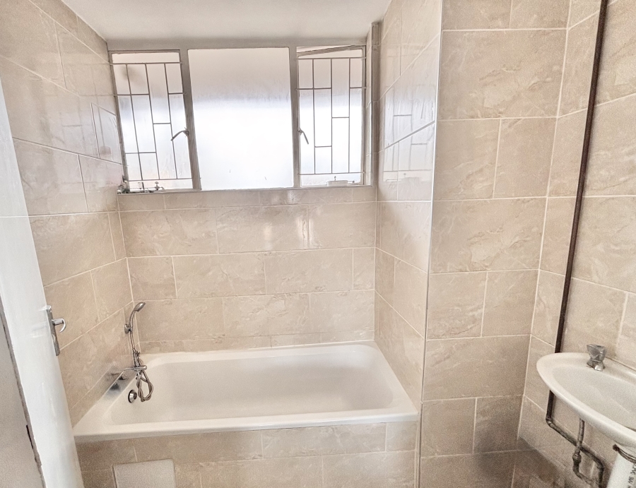 1 Bedroom Property for Sale in Sunnyside Gauteng