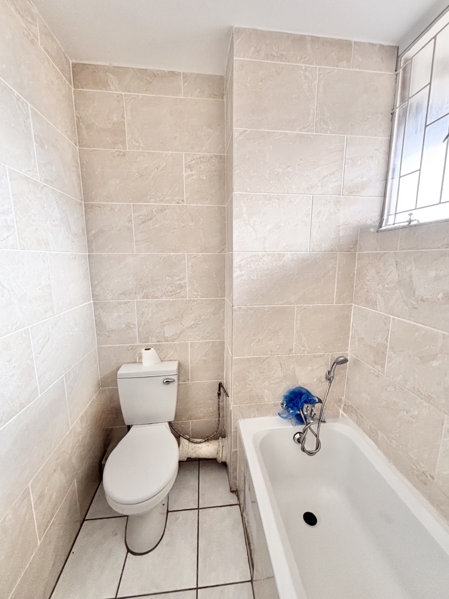 1 Bedroom Property for Sale in Sunnyside Gauteng