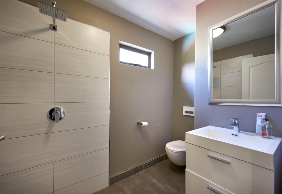 To Let 2 Bedroom Property for Rent in Sandown Gauteng