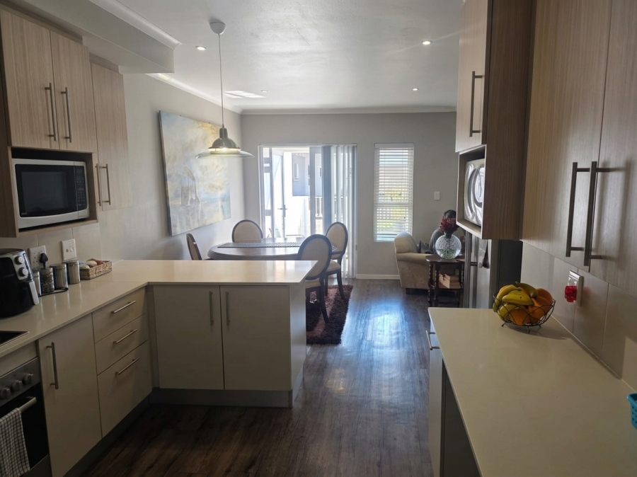 3 Bedroom Property for Sale in Petervale Gauteng
